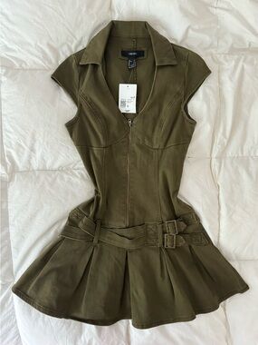 NWT Collared Zip Up Mini Dress